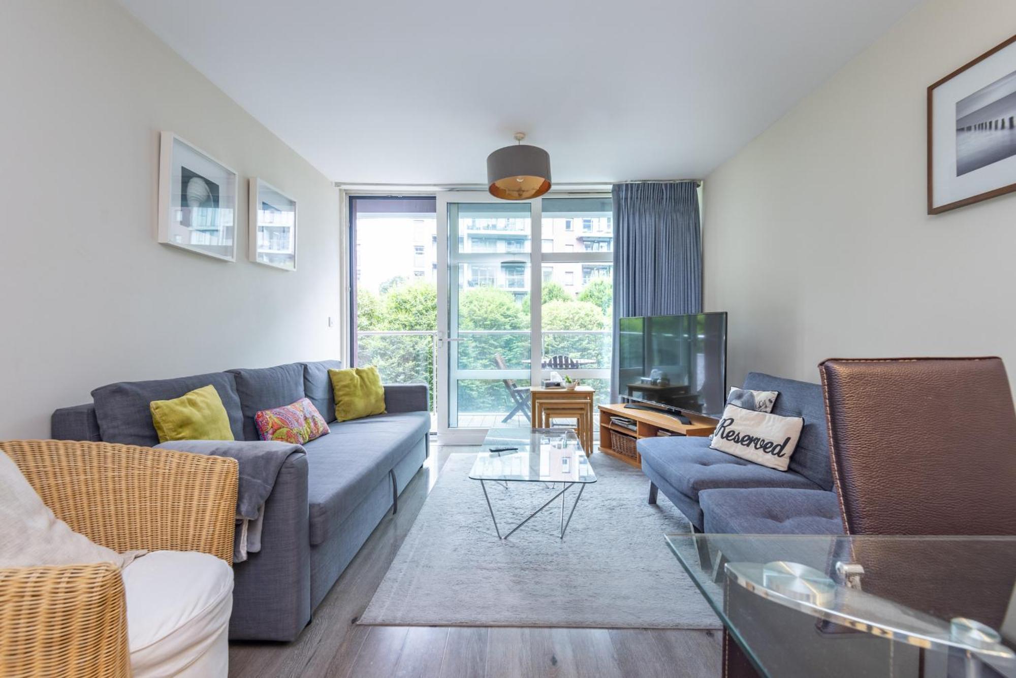 Riverside Apartment Londra Exterior foto